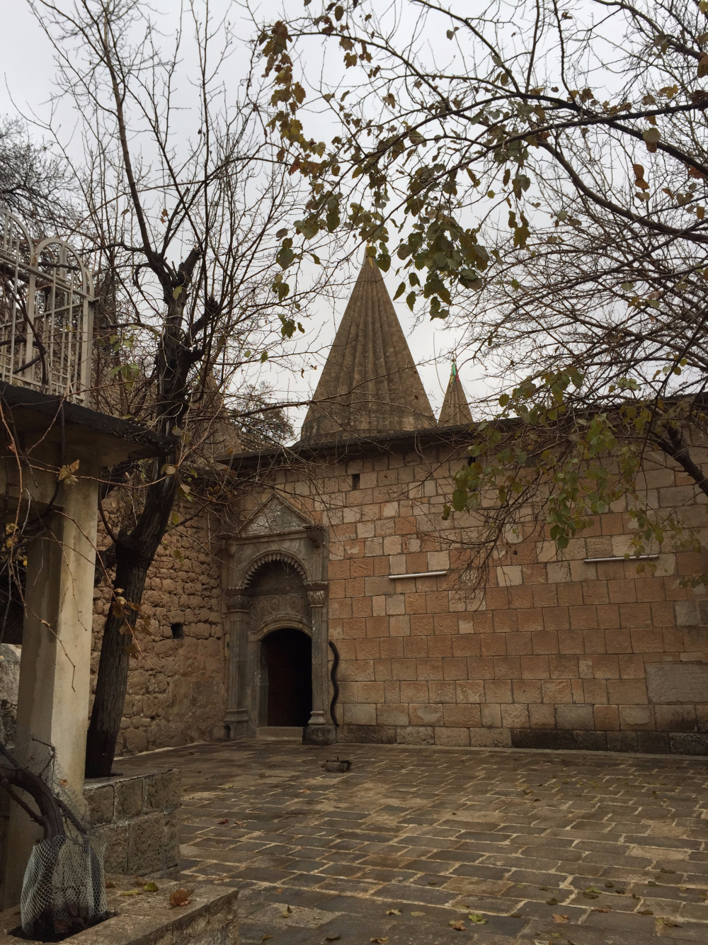 lalish courtyard